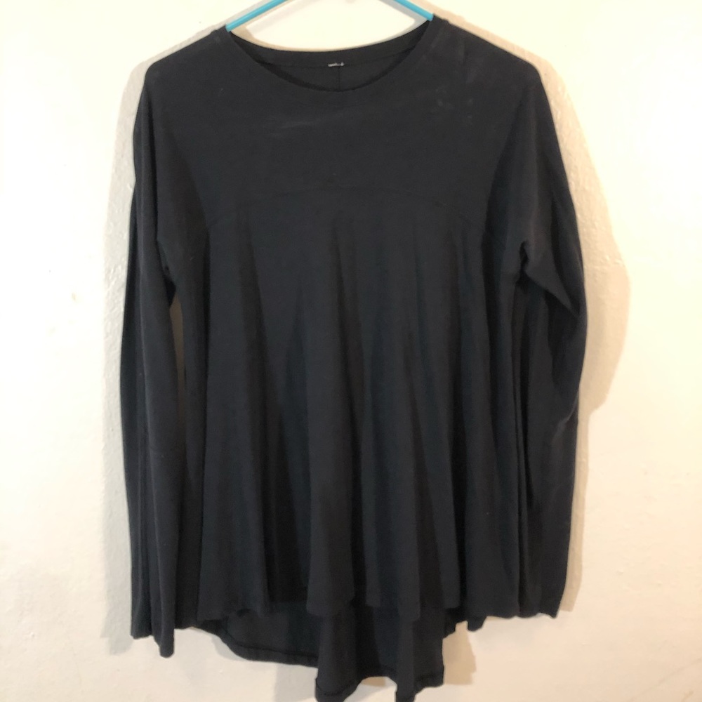 Black lululemon long sleep top